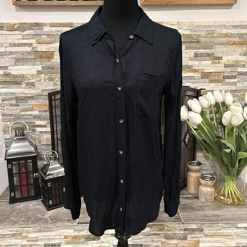 Abercrombie & Fitch Women’s Long Sleeve Button Down Shirt